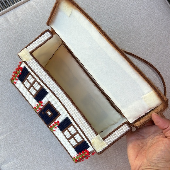 Needlepoint Kit Vintage Bag-Arm Carry Style-Cottage Core Mini House - Picture 10 of 16
